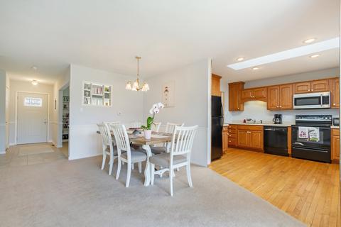 1163 E Paddock Dr, Palatine, IL 60074 photo 5