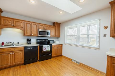 1163 E Paddock Dr, Palatine, IL 60074 photo 7