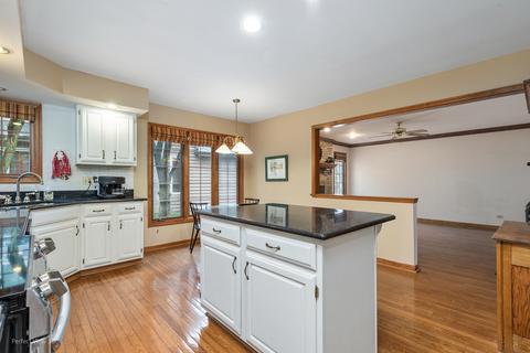 2776 Downing Ct, Aurora, IL 60502 photo 9