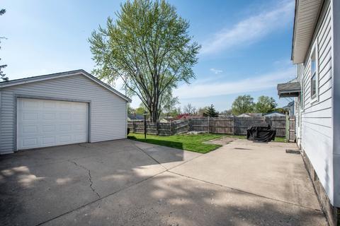 740 N Root St, Aurora, IL 60505 photo 40