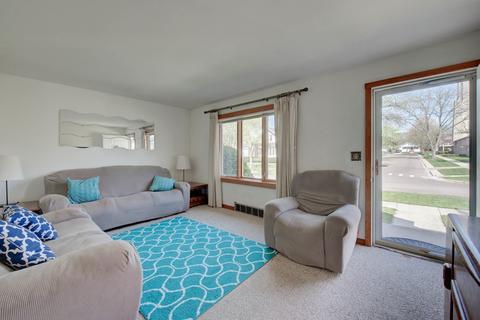 740 N Root St, Aurora, IL 60505 photo 5