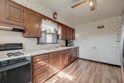 740 N Root St, Aurora, IL 60505 photo 8