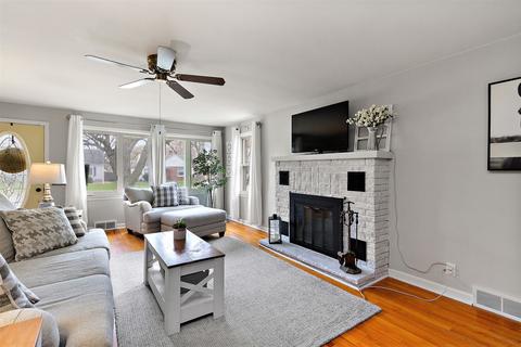 513 S Curtis Ave, Kankakee, IL 60901 photo 2