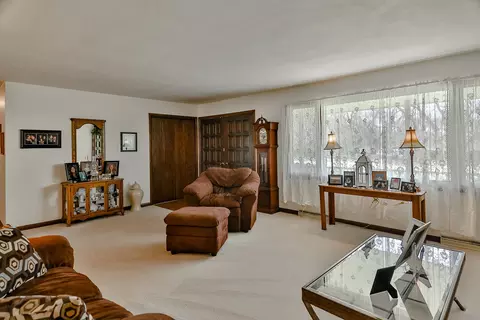 8132 Mccurry Rd, Roscoe, IL 61073 photo 8