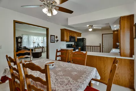 8132 Mccurry Rd, Roscoe, IL 61073 photo 13