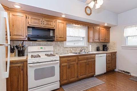 502 E Poplar St, Normal, IL 61761 photo 9