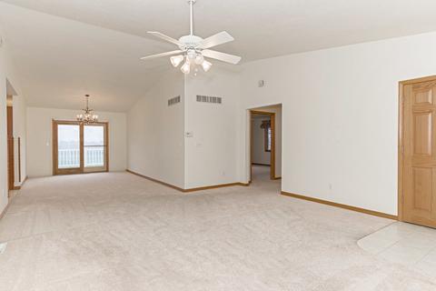 315 E 7th St #N1, Gridley, IL 61744 photo 3