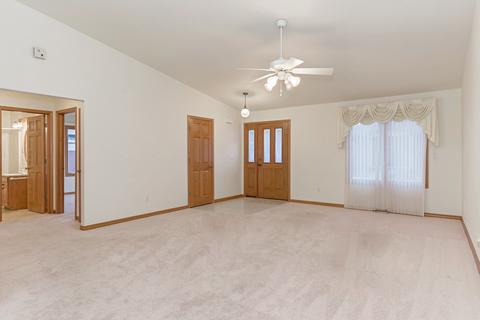 315 E 7th St #N1, Gridley, IL 61744 photo 2