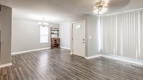741 North Ave, Aurora, IL 60505 photo 3