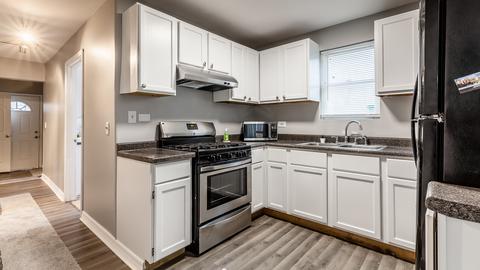 741 North Ave, Aurora, IL 60505 photo 7