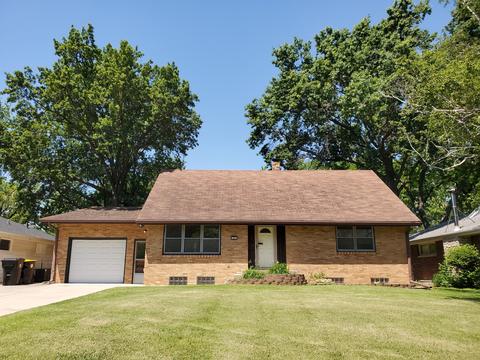 121 Eastview Dr, Normal, IL 61761 photo 1