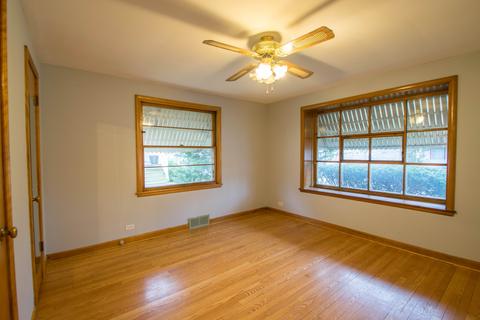 649 N Spring St, Elgin, IL 60120 photo 36