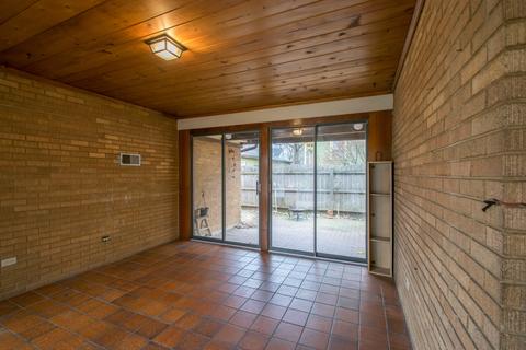649 N Spring St, Elgin, IL 60120 photo 38