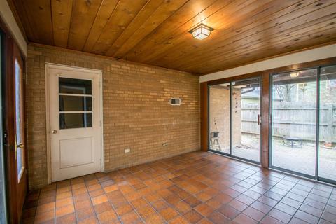 649 N Spring St, Elgin, IL 60120 photo 39
