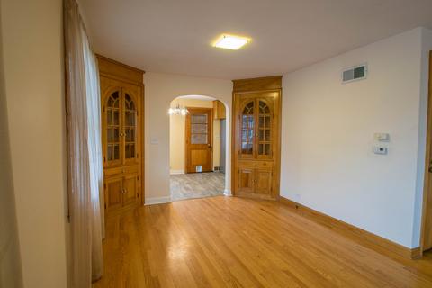 649 N Spring St, Elgin, IL 60120 photo 20