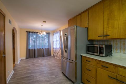 649 N Spring St, Elgin, IL 60120 photo 27
