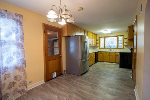 649 N Spring St, Elgin, IL 60120 photo 21
