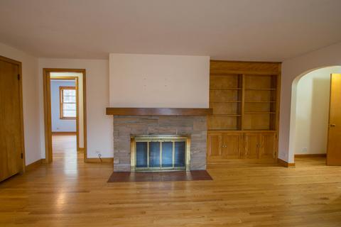 649 N Spring St, Elgin, IL 60120 photo 16