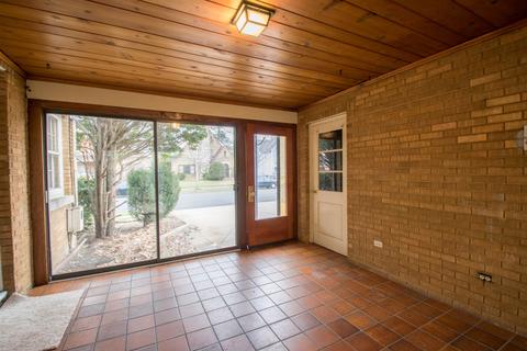 649 N Spring St, Elgin, IL 60120 photo 40