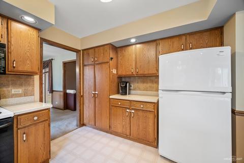 753 Cheyenne Ct, Elgin, IL 60123 photo 7