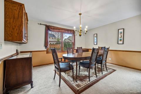 753 Cheyenne Ct, Elgin, IL 60123 photo 5