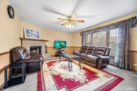 753 Cheyenne Ct, Elgin, IL 60123 photo 10