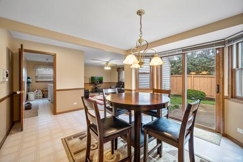 753 Cheyenne Ct, Elgin, IL 60123 photo 9