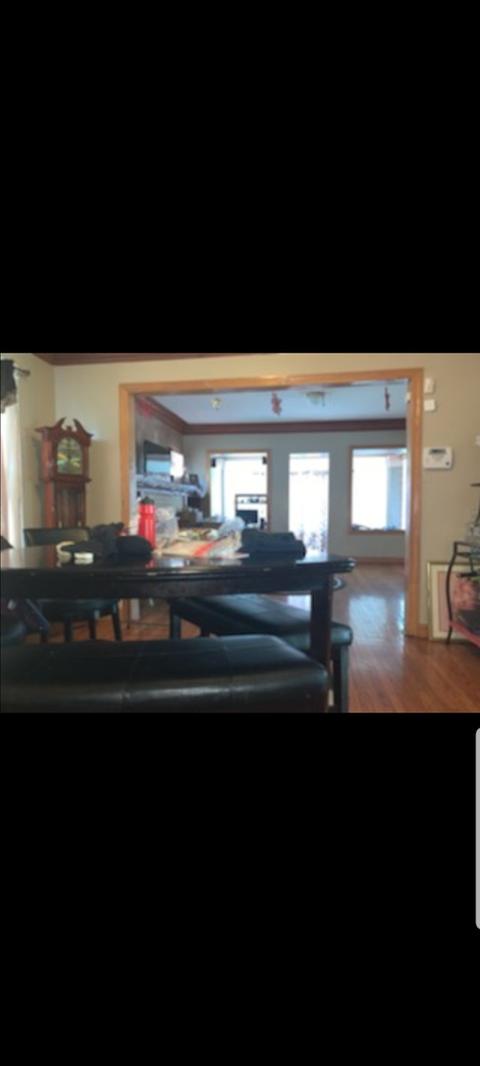 2470 E 74th Pl, Chicago, IL 60649 photo 1