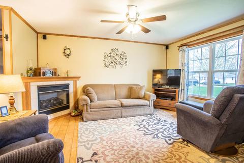 97 W Poplar St, Normal, IL 61761 photo 2