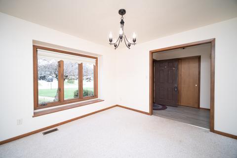 3101 W Bretons Dr, Mchenry, IL 60050 photo 3