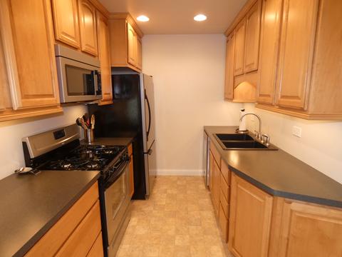 22 Forest Ln, Cary, IL 60013 photo 3