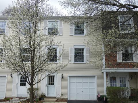 22 Forest Ln, Cary, IL 60013 photo 2