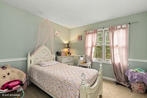 4667 Middle Rd, Gurnee, IL 60031 photo 8