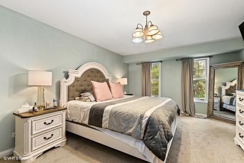 4667 Middle Rd, Gurnee, IL 60031 photo 6
