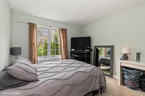4667 Middle Rd, Gurnee, IL 60031 photo 7