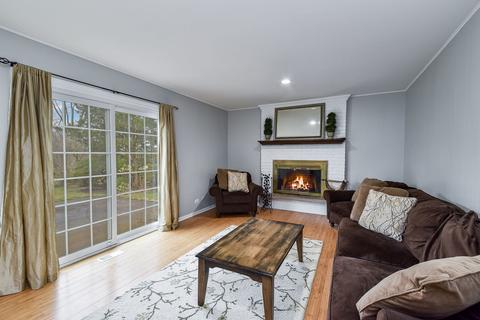 1880 Cheshire Ln, Wheaton, IL 60189 photo 15