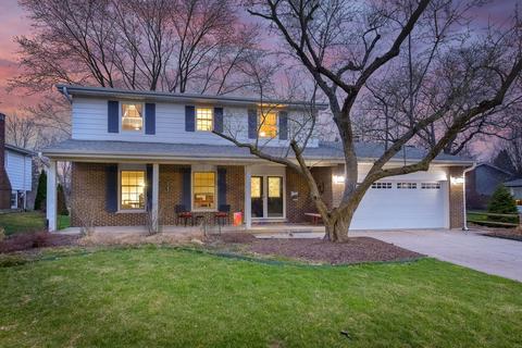 1880 Cheshire Ln, Wheaton, IL 60189 photo 1