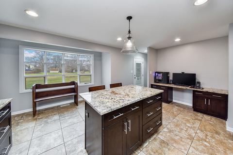 1880 Cheshire Ln, Wheaton, IL 60189 photo 13