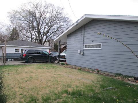 3357 Bernice Rd, Lansing, IL 60438 photo 3