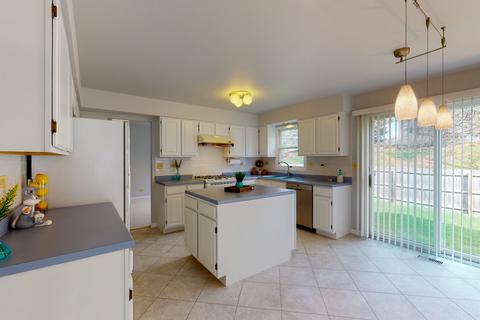 120 Picardy Ln, Wheeling, IL 60090 photo 7