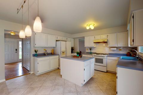 120 Picardy Ln, Wheeling, IL 60090 photo 5