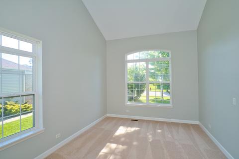 5979 Mackinac Ln, Hoffman Estates, IL 60192 photo 8