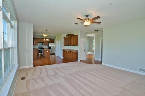 5979 Mackinac Ln, Hoffman Estates, IL 60192 photo 12
