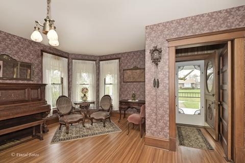 10216 Main St, Hebron, IL 60034 photo 7