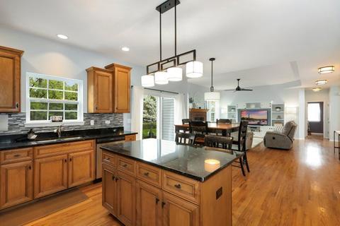 16420 Hidden River Cir, Plainfield, IL 60586 photo 8