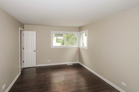 650 Cordial Dr, Des Plaines, IL 60016 photo 15
