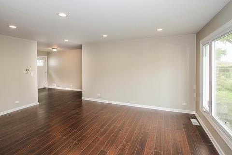 650 Cordial Dr, Des Plaines, IL 60016 photo 6