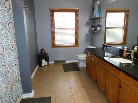 4944 Markell Ln, Cherry Valley, IL 61016 photo 14