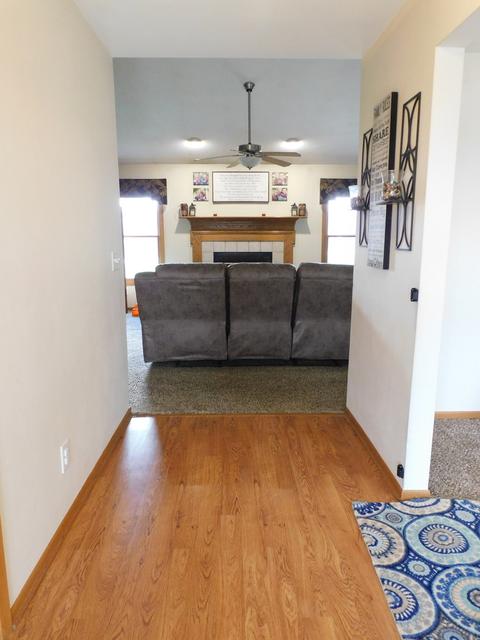 4944 Markell Ln, Cherry Valley, IL 61016 photo 2