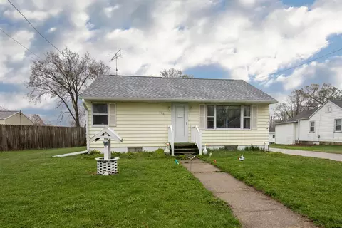 728 Jackson St, Pecatonica, IL 61063 photo 1